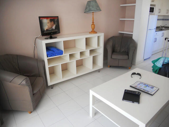 SalaEn los dos apartamentos que estuvimos eran iguales