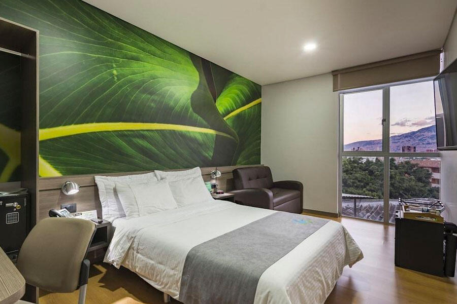 hoteles baratos en medellin
