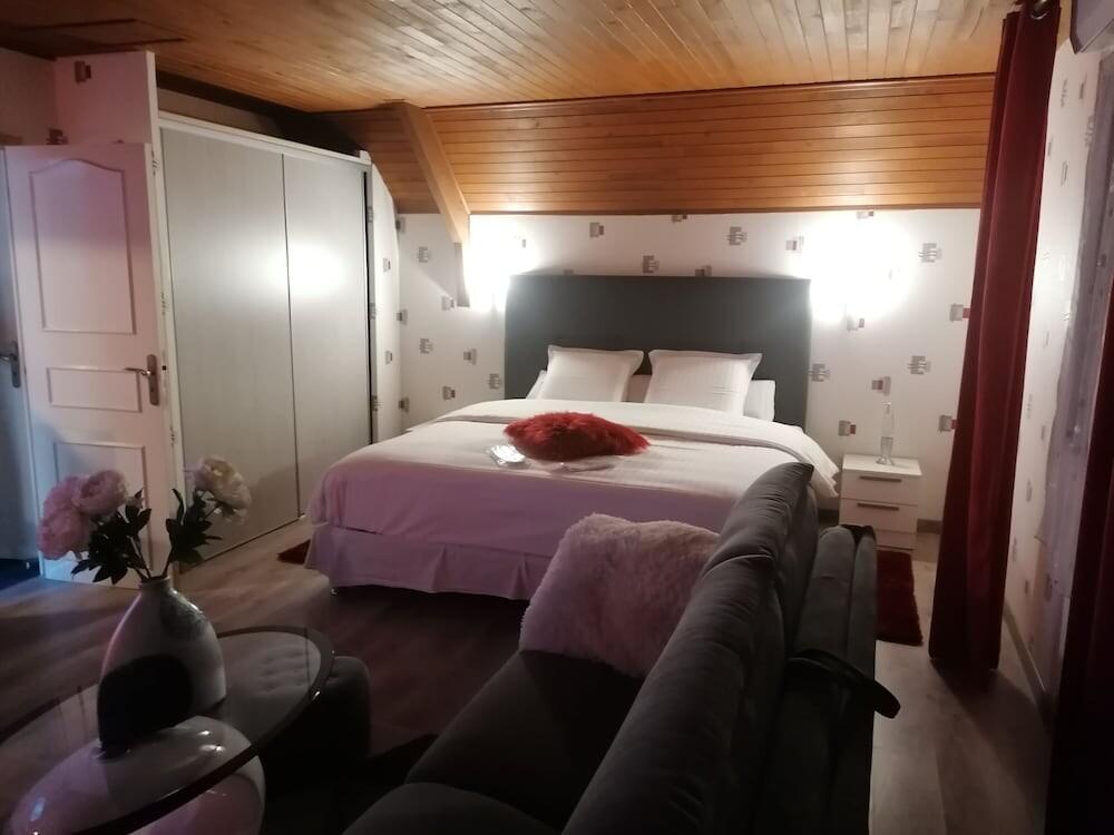 Foto general de Bed-and-Breakfast Chambre du Jardin Fleuri