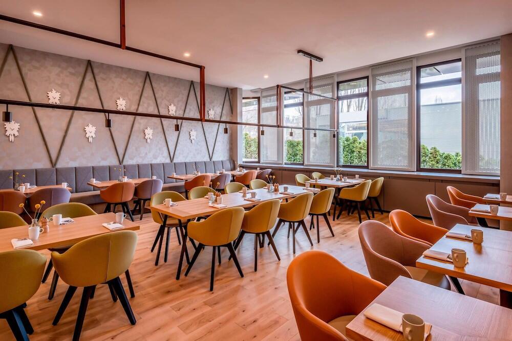 Foto de restauración de Stuttgart Marriott Hotel Sindelfingen
