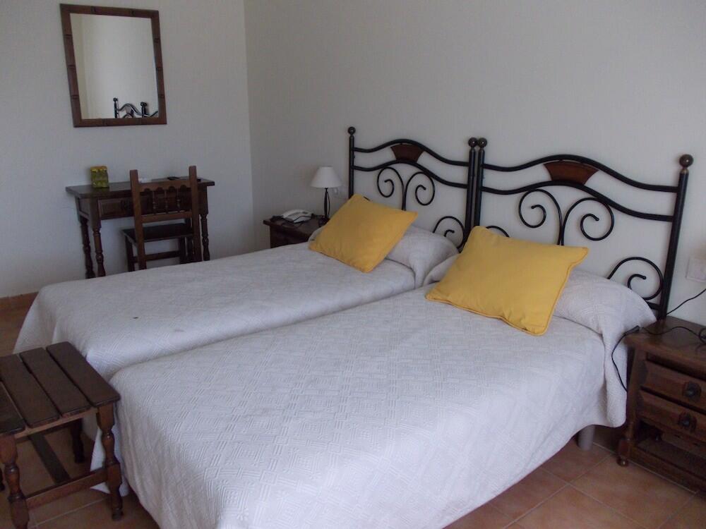 Room – HOTEL AS MACEIRAS