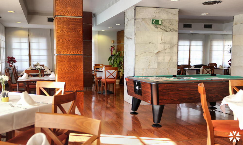 Foto de los servicios de Aparthotel Los Girasoles