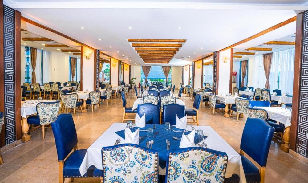Foto de restauración de Complejo New Eagles Aqua Park Resort