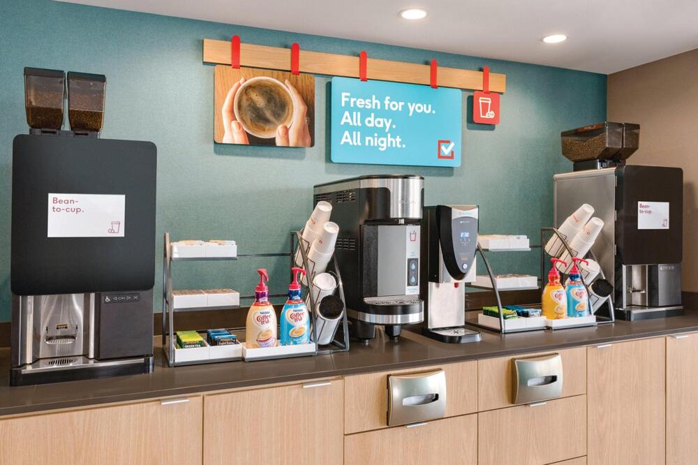 Foto de restauración de avid hotels - Melbourne - Viera, an IHG Hotel