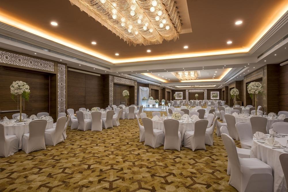 Foto de los servicios de Helnan Dreamland Hotel