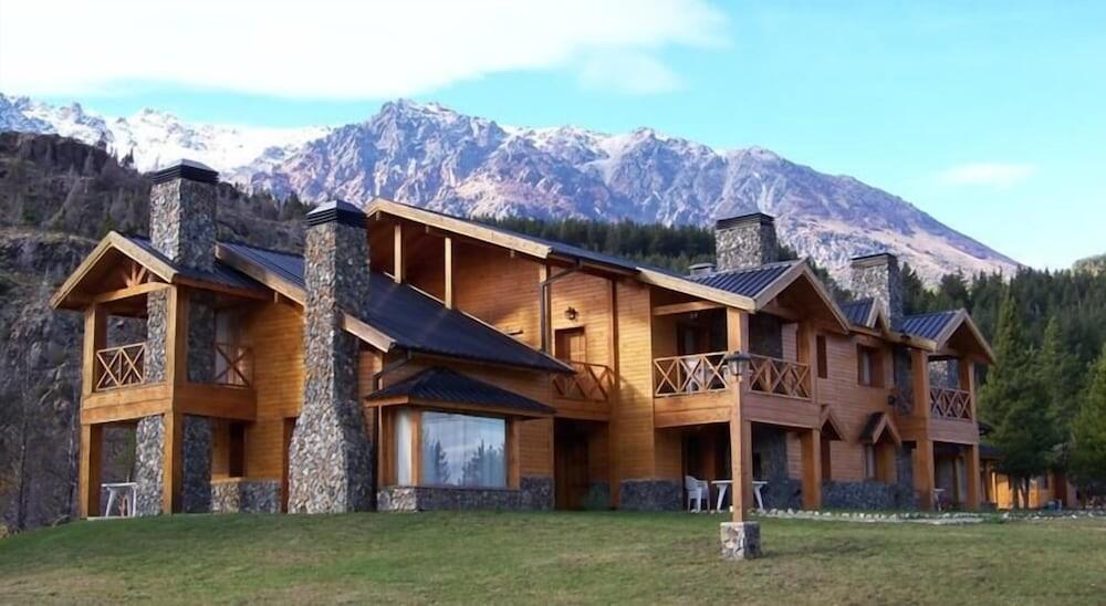 Foto del exterior de Aparthotel Pinares del Epuyen