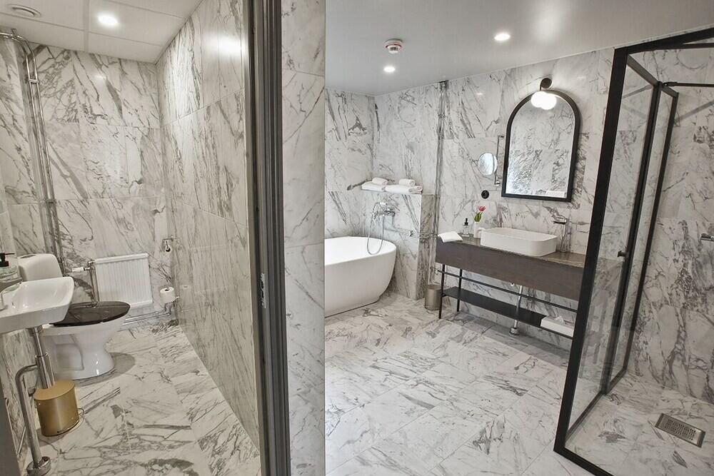 Foto del baño de Skara Stadshotell