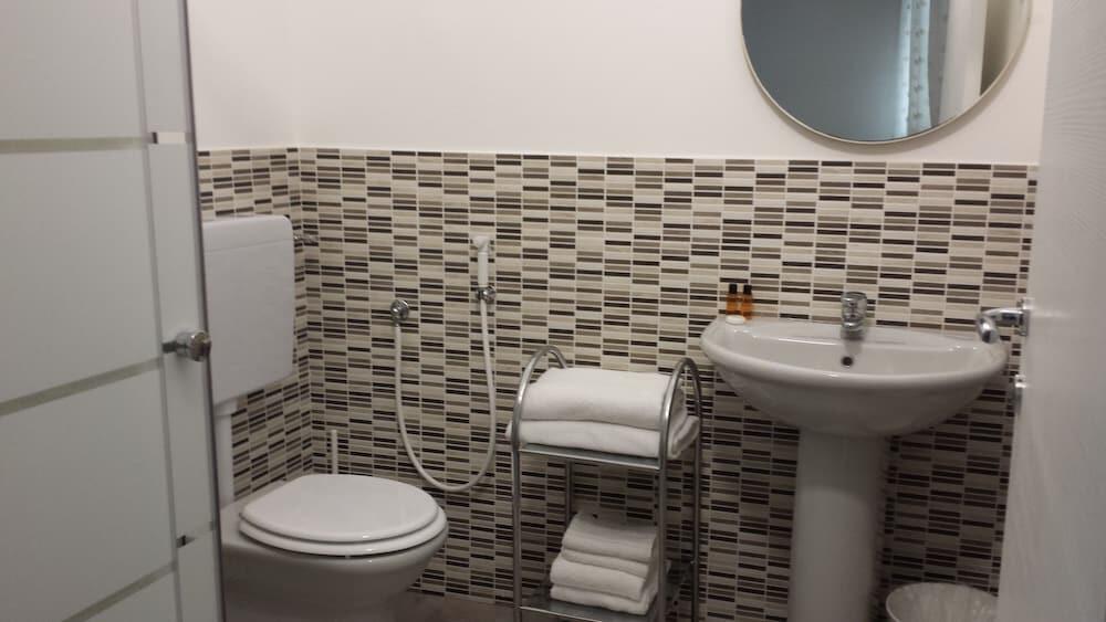 Foto del baño de Hotel Youth Firenze 2000