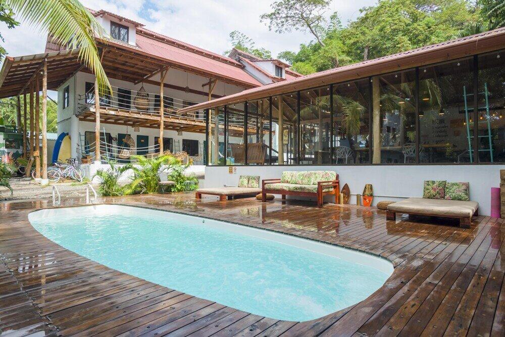 Foto general de Hotel Selina Santa Teresa South