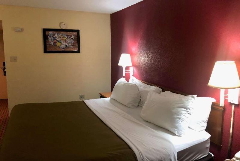 Photo – Hotel Days Inn by Wyndham Jersey City