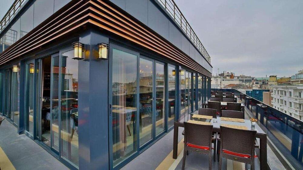 Foto de restauración de Beethoven Premium Hotel
