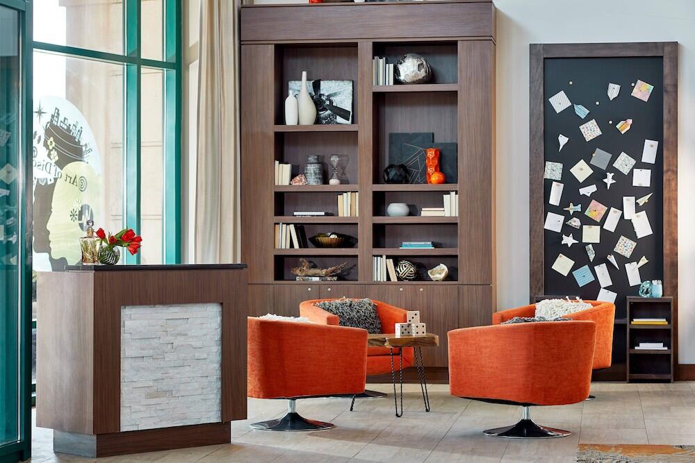 Foto de las zonas nobles de Renaissance Chicago Glenview Suites Hotel