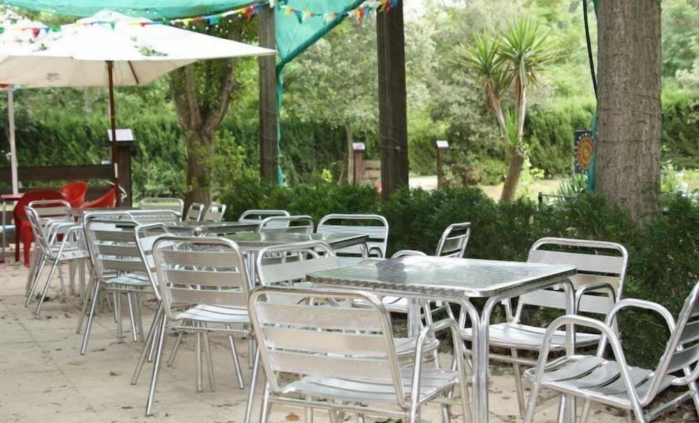 Foto de restauración de Camping Besalu