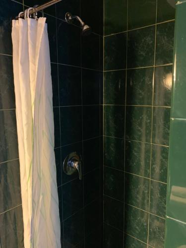 Foto del baño de Midtown West Hotel