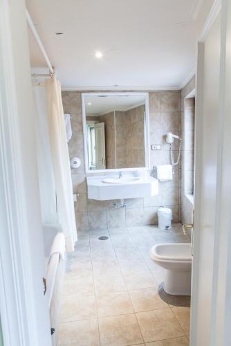 Foto del baño de Hotel Restaurante De Torres
