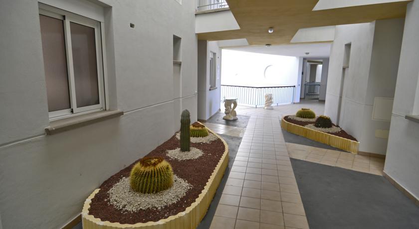 Foto general de Aparthotel Arenas Suites