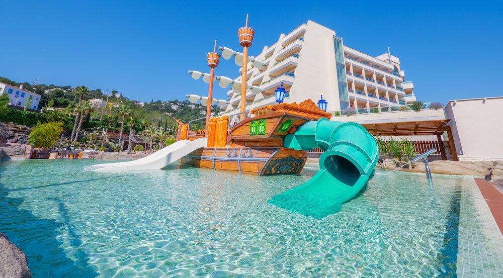 Foto de los servicios de Hotel Golden Bahía de Tossa &amp;amp; Spa 4* Sup.