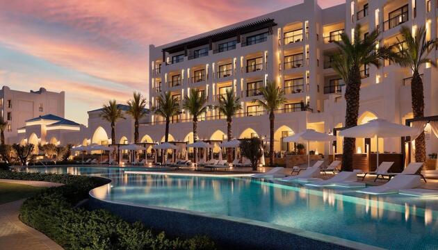 Foto de Hotel The St Regis La Bahia Blanca Resort - Tamuda Bay