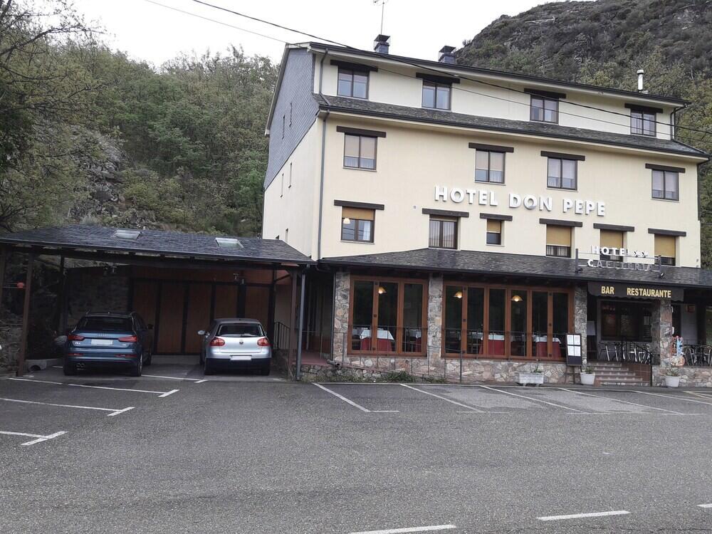 Foto del exterior de Hotel Don Pepe Lago de Sanabria