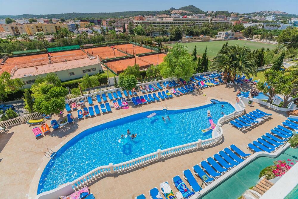 Foto de los servicios de Aparthotel Holiday Center