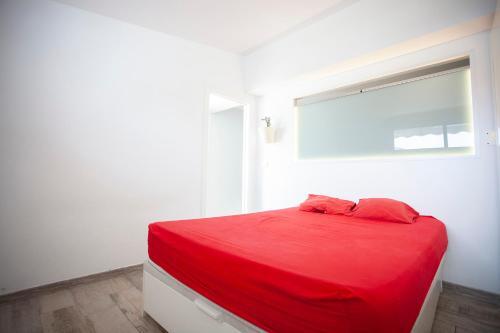 Foto de una habitación de CHALET ADOSADO CON TERRAZA Y AZOTEA