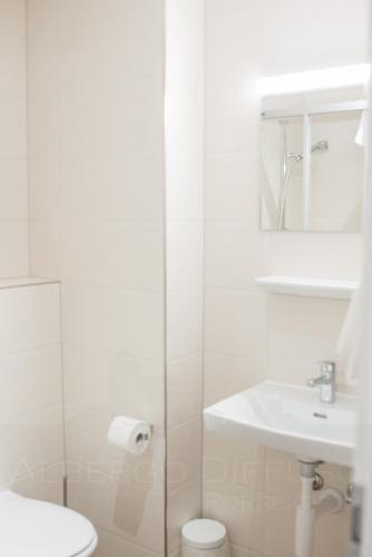 Foto del baño de Albergo Diffuso Porrentruy