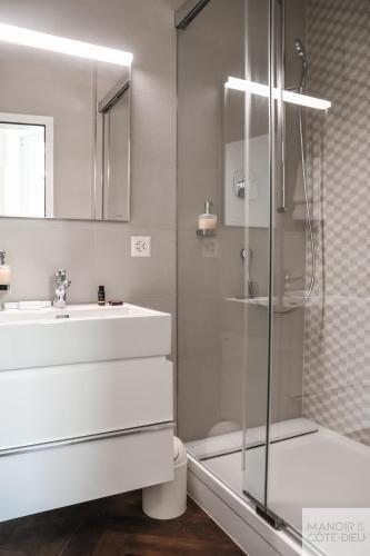 Foto del baño de Hostal Manoir de la Côte-Dieu