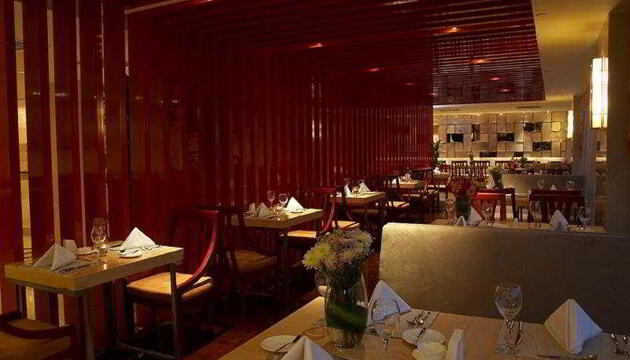 Foto de Blue Horizon Royal Parklane International Hotel