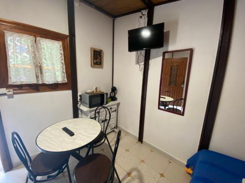Foto de una habitación de Albergue La HERMIDA