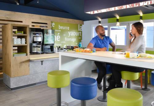 Foto de restauración de Hotel ibis budget Béziers Est La Giniesse