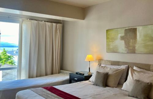 Foto de una habitación de 460 LOFT Apartments