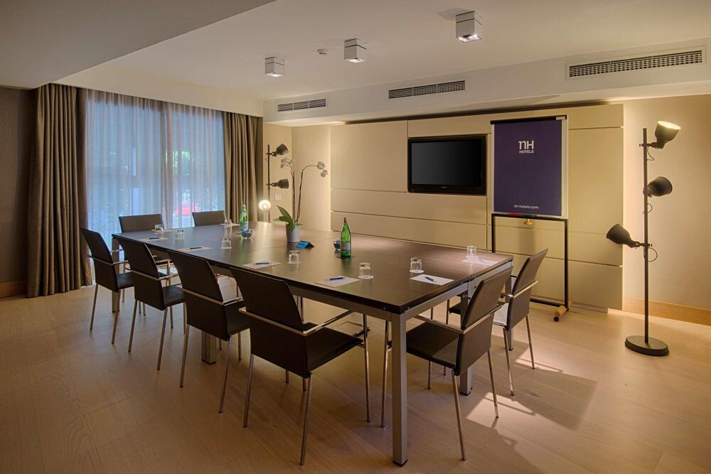 Foto de los servicios de Hotel NH Pisa