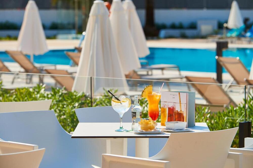 Foto de restauración de Protur Sa Coma Playa Hotel &amp;amp; Spa