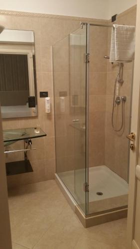 Foto del baño de Green Park Hotel