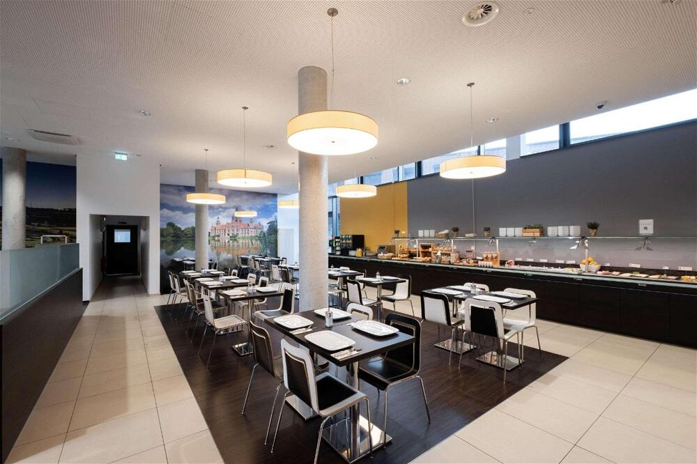 Foto de restauración de Hotel Premier Inn Hannover City University