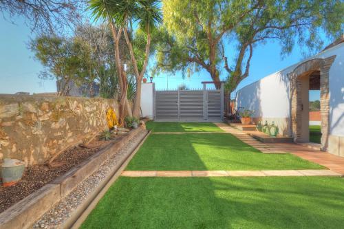 Foto de una habitación de Villa Can Roig by Hello Homes Sitges
