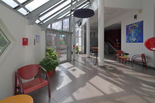 Foto de los servicios de Hotel CIS Paris Kellermann
