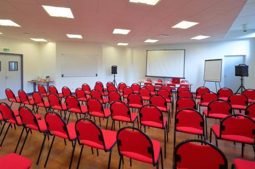 Foto de los servicios de Hotel CIS Paris Kellermann