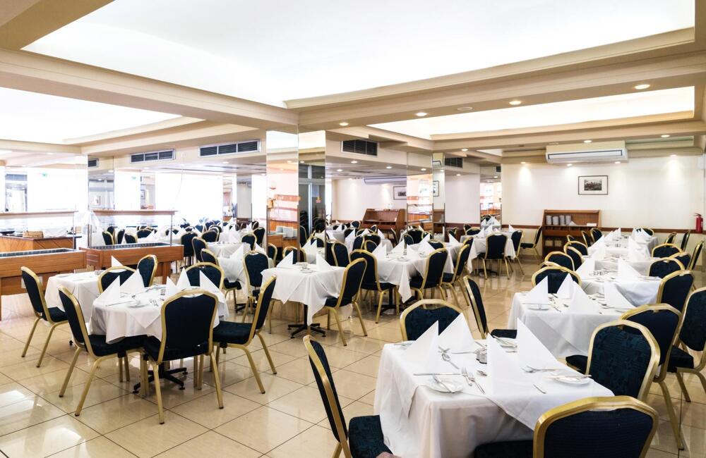 Foto de restauración de Topaz Hotel