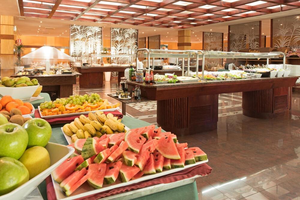Foto de restauración de Hotel Mogan Princess &amp;amp; Beach Club