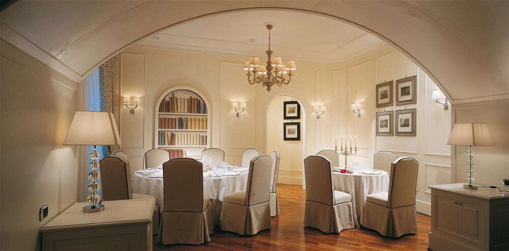 Foto de restauración de Starhotels Terminus