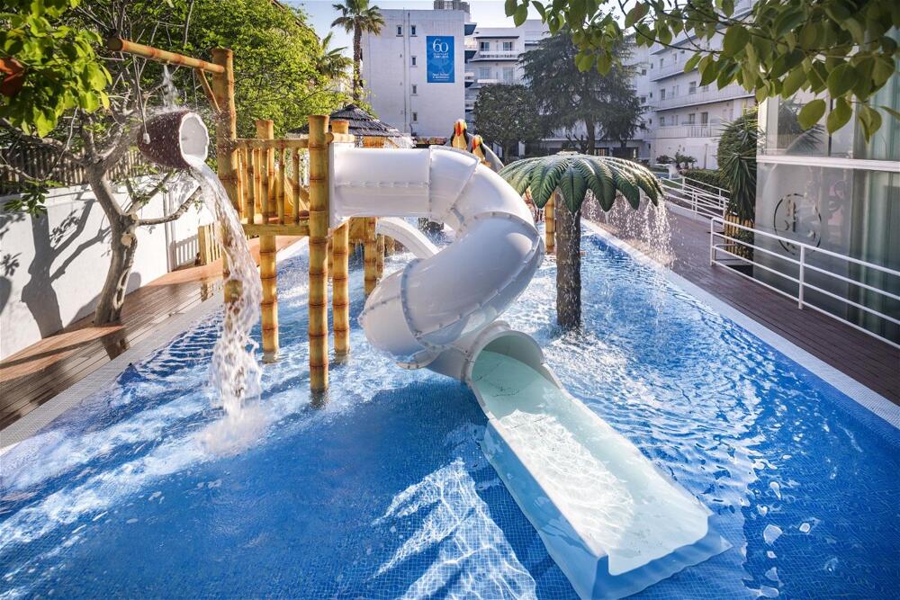 Foto de los servicios de GHT Balmes, Hotel-Aparthotel&amp;amp;SPLASH