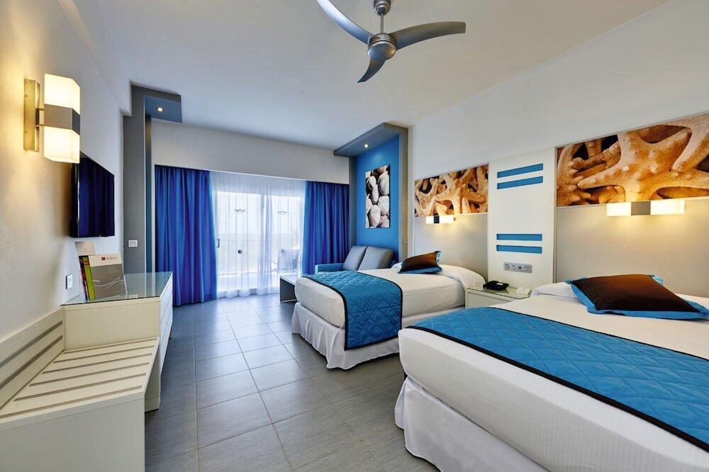 Foto de una habitación de Hotel Riu Dunamar - All Inclusive
