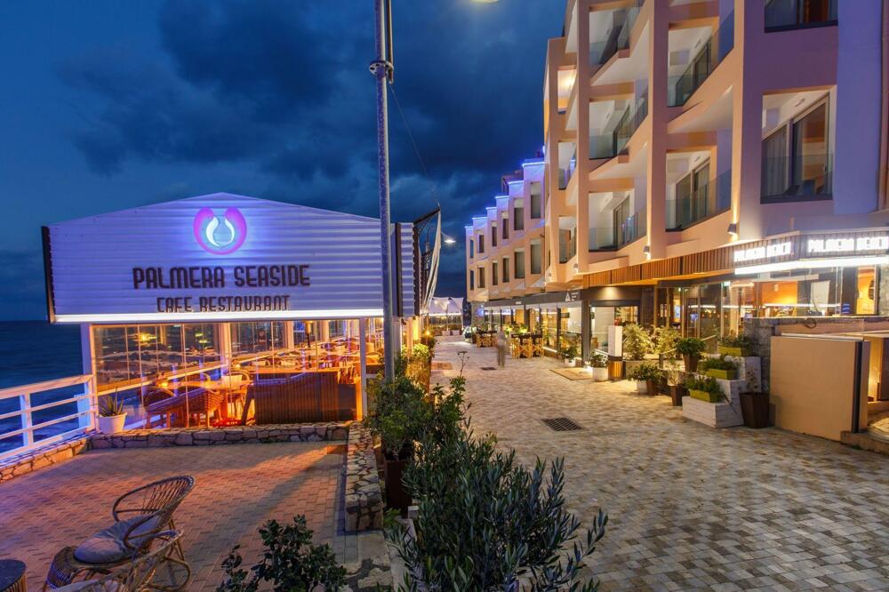 Foto del exterior de Palmera Beach Hotel &amp;amp; Spa - Adults Only