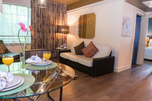 Foto de los servicios de Hotel Riviera Suites