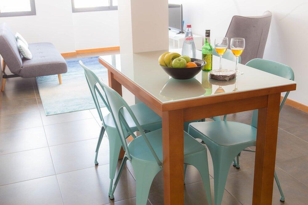 Foto de una habitación de Apartamentos Five Design Rooftop by Storytellers