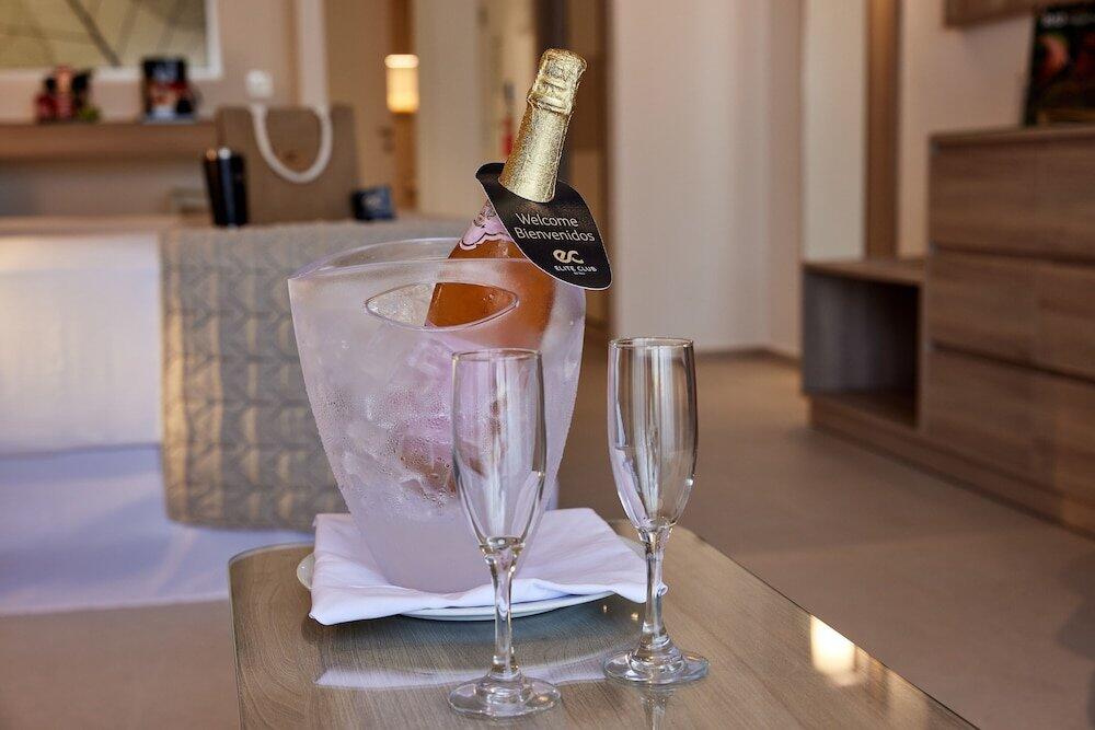 Foto de una habitación de Hotel Riu Palace Macao – Adults Only All Inclusive