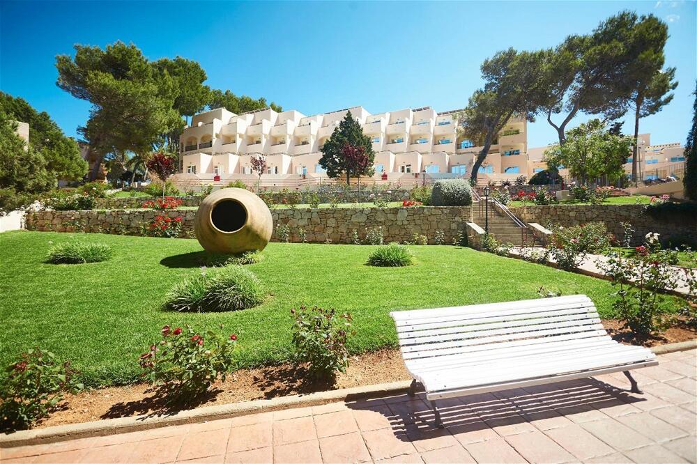 Foto general de Invisa Hotel Club Cala Blanca