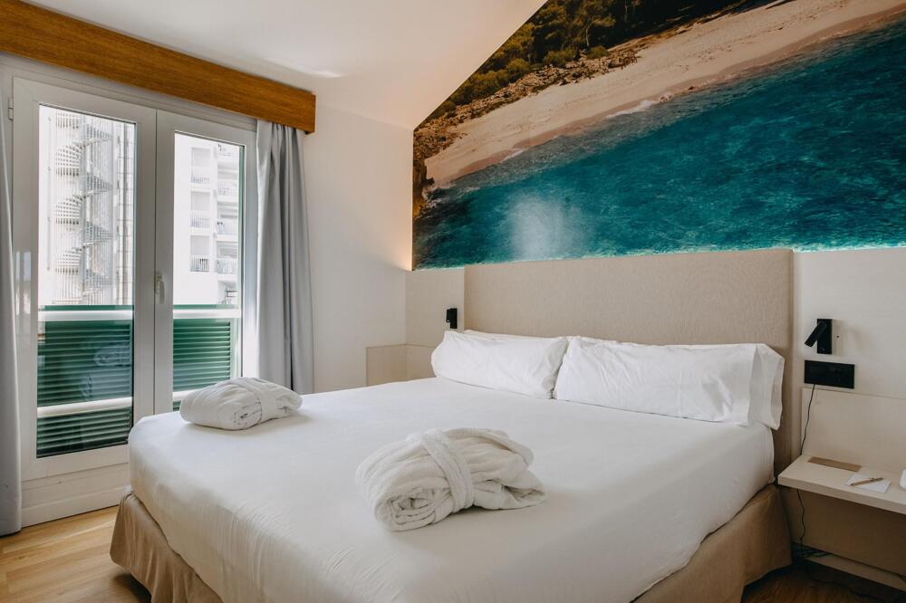 Foto de una habitación de Hotel Lago Resort Menorca - Casas del Lago Adults Only