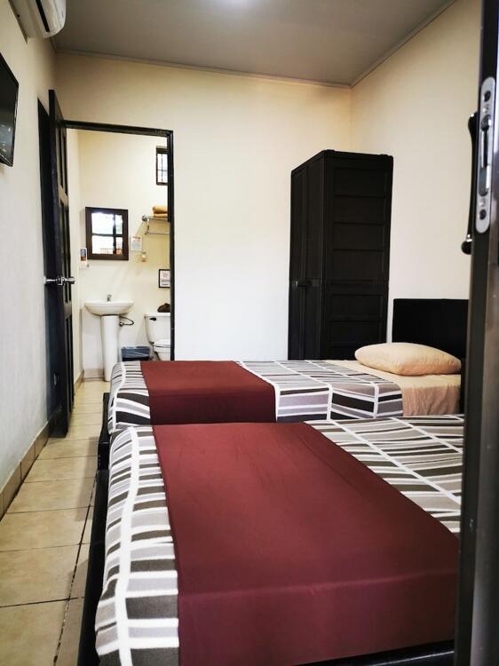 Foto de una habitación de Jaco Lodge Quiet Hotel
